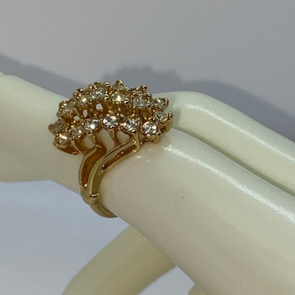 Gold-Tone Clear Rhinestone Large Statement Ring Women's Size 5 - Picture 2 of 6